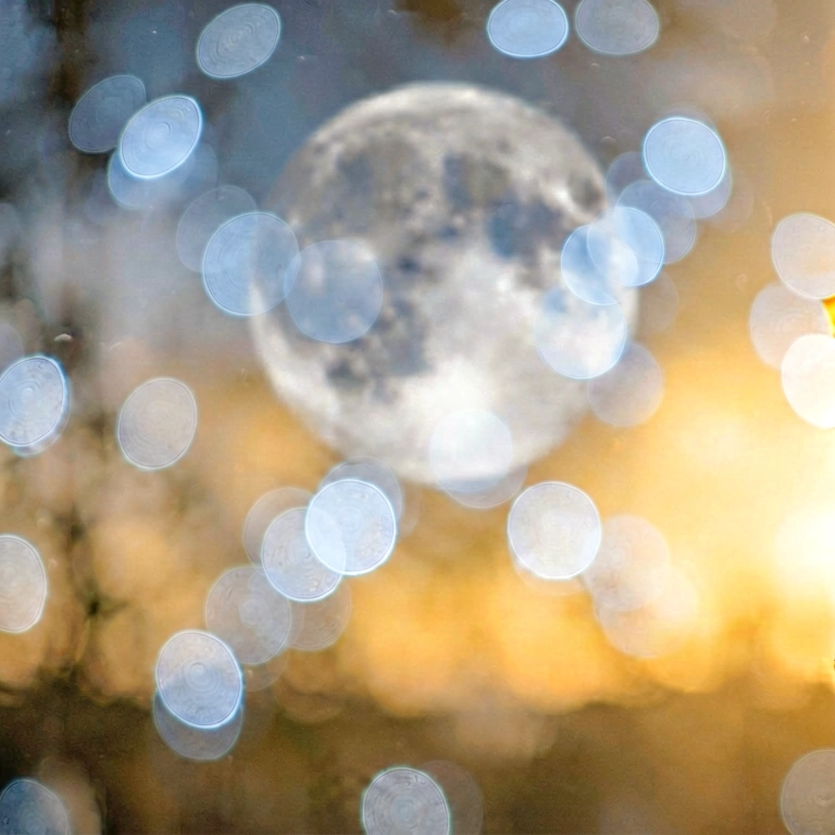 Warm cool bokeh - bokeh backgrounds free stock photo