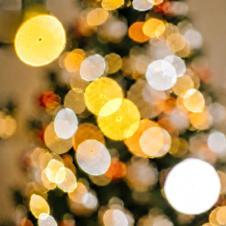 Neutral holiday bokeh - bokeh backgrounds free stock photo
