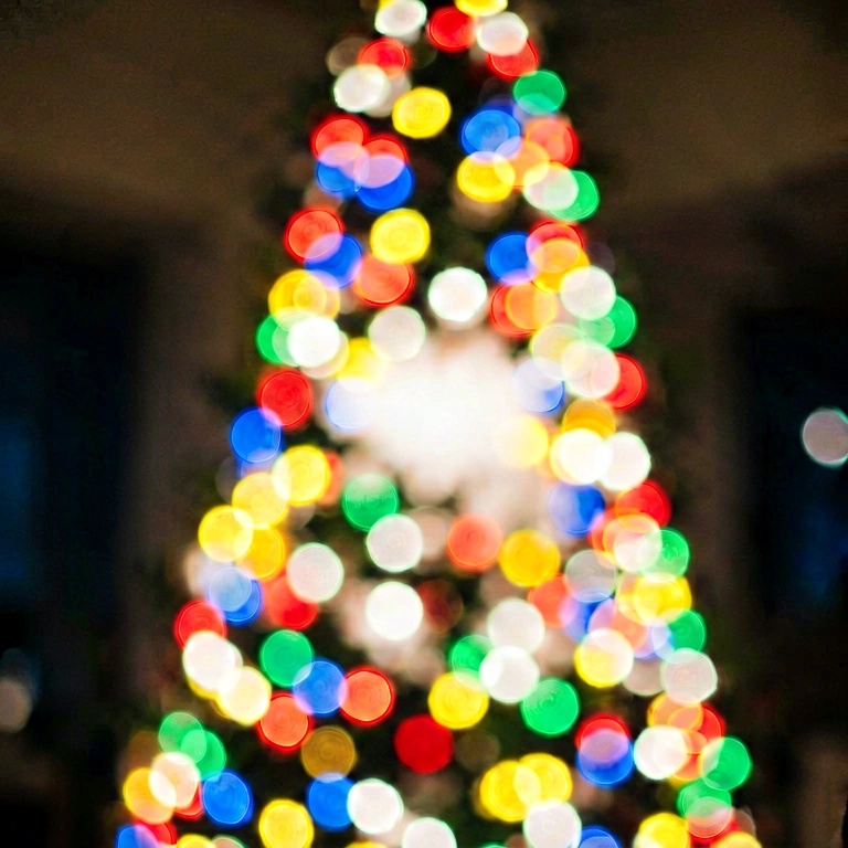 Bright holiday bokeh - bokeh backgrounds free stock photo