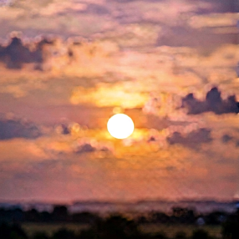 Warm warm light bokeh - bokeh backgrounds free stock photo